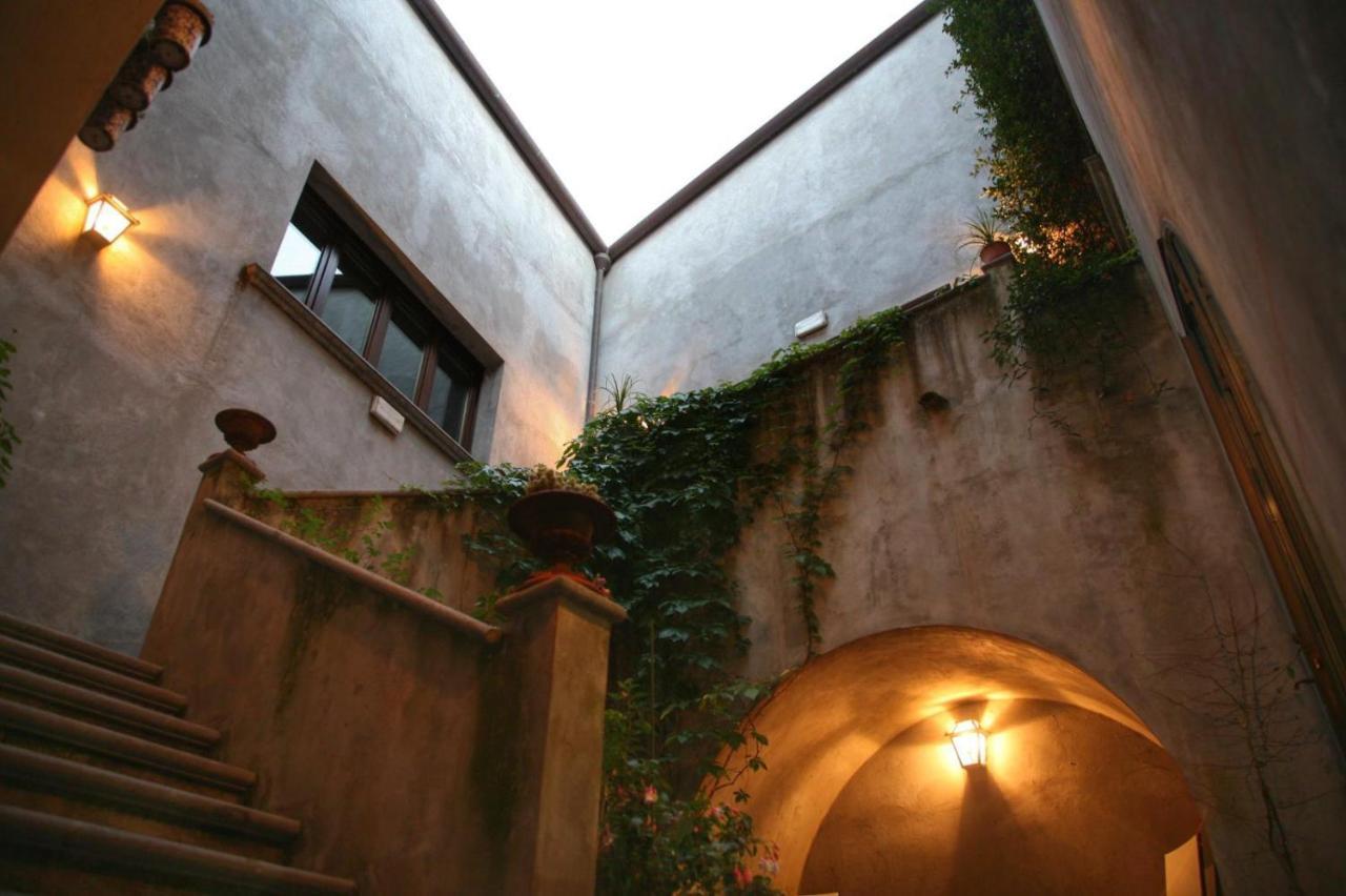 Il Castello Dei Principi Sanseverino Viggianello Zewnętrze zdjęcie