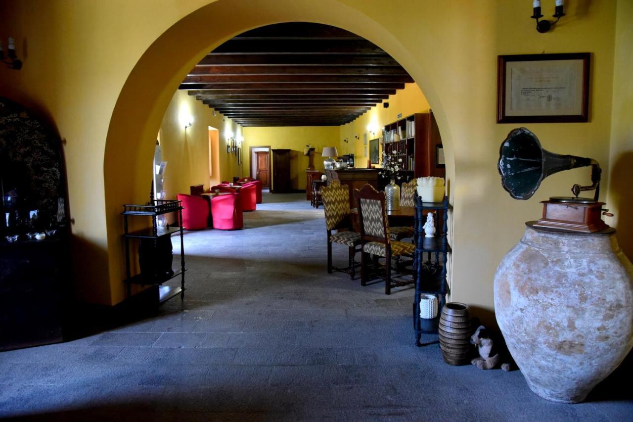 Il Castello Dei Principi Sanseverino Viggianello Zewnętrze zdjęcie